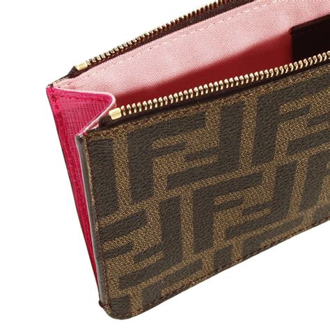 borsa bustina fendi